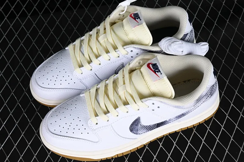 All categories Nk SB Dunk series Nk SB Dunk Low low-top sneakers Nk Dunk Low "Washed Denim" washed denim SB dunk series low-top casual sports skateboard shoes FN6881-100